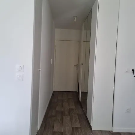 Allee Des Cedres Villepinte  Buitenkant foto